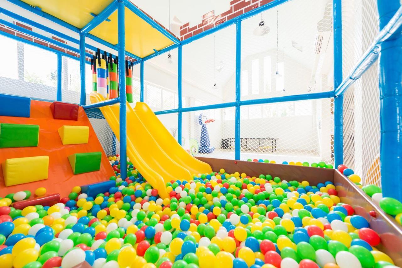 The Sands Khao Lak By Katathani - Sha Extra Plus Dış mekan fotoğraf A ball pit