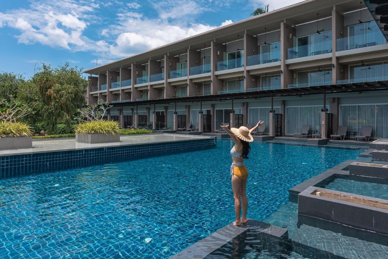 The Sands Khao Lak By Katathani - Sha Extra Plus Dış mekan fotoğraf The swimming pool at the hotel