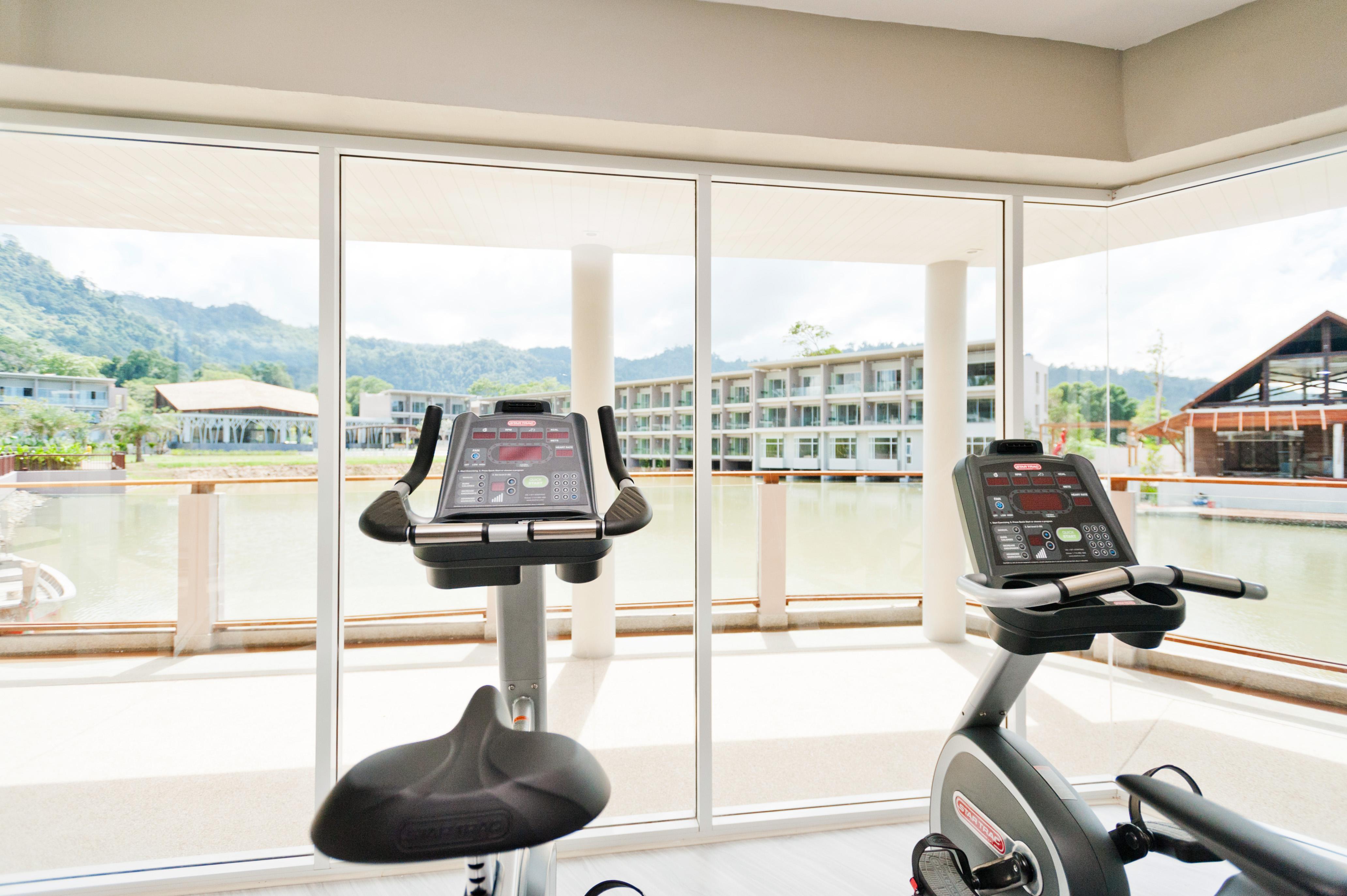 The Sands Khao Lak By Katathani - Sha Extra Plus Dış mekan fotoğraf The gym at the resort